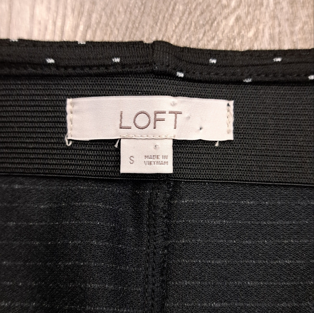 LOFT Pencil Skirt - Picture 2 of 4